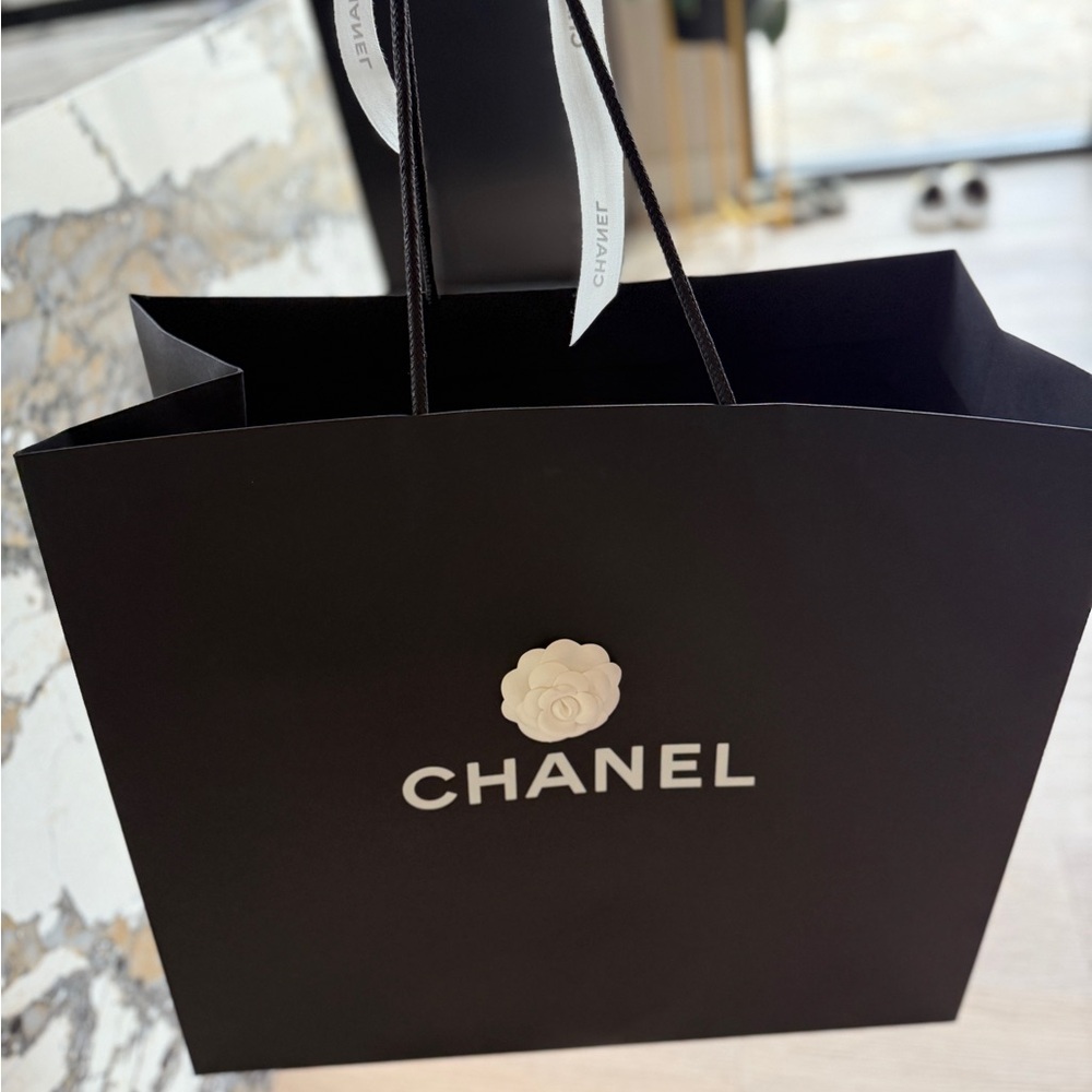 FULL SET - CHANEL Black Quilted Backpack with Gold HW - Picture 6 of 16